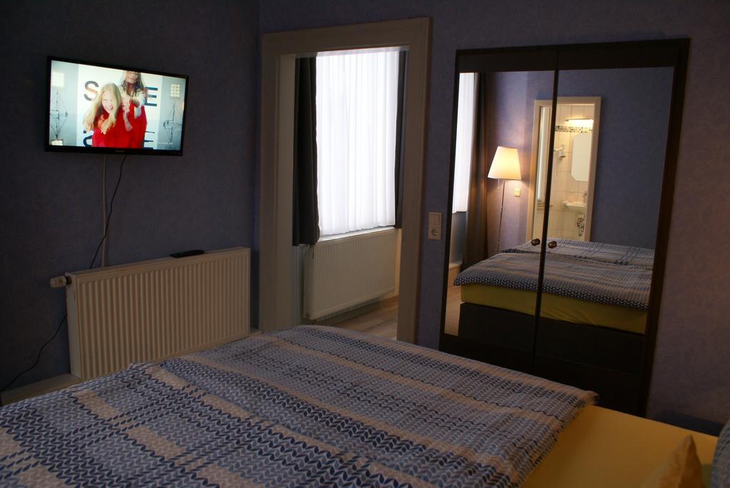 Hotel Elfenberg Schieder-Schwalenberg الغرفة الصورة