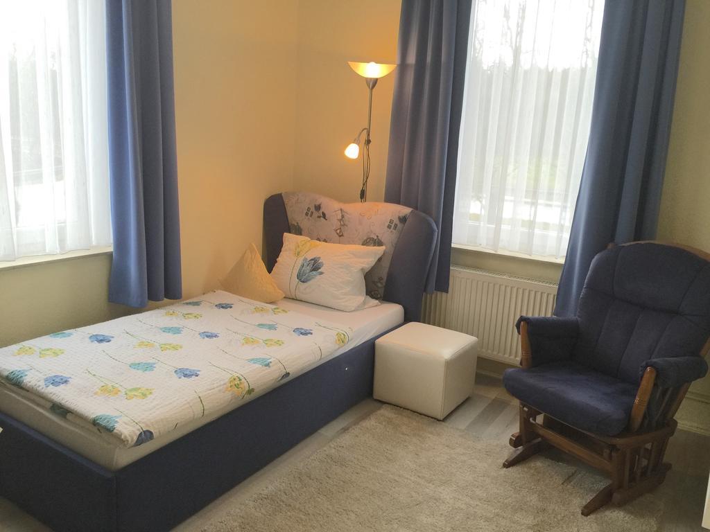 Hotel Elfenberg Schieder-Schwalenberg الغرفة الصورة